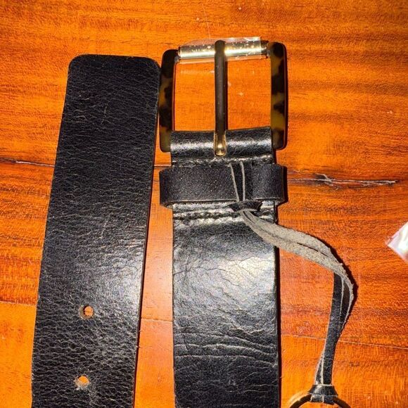 Michael Kors Black Pebbled Leather Belt-tortoise shell buckle w/ MK Charm Logo main image 7